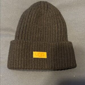 UGG Black Ribbed Knit Beanie